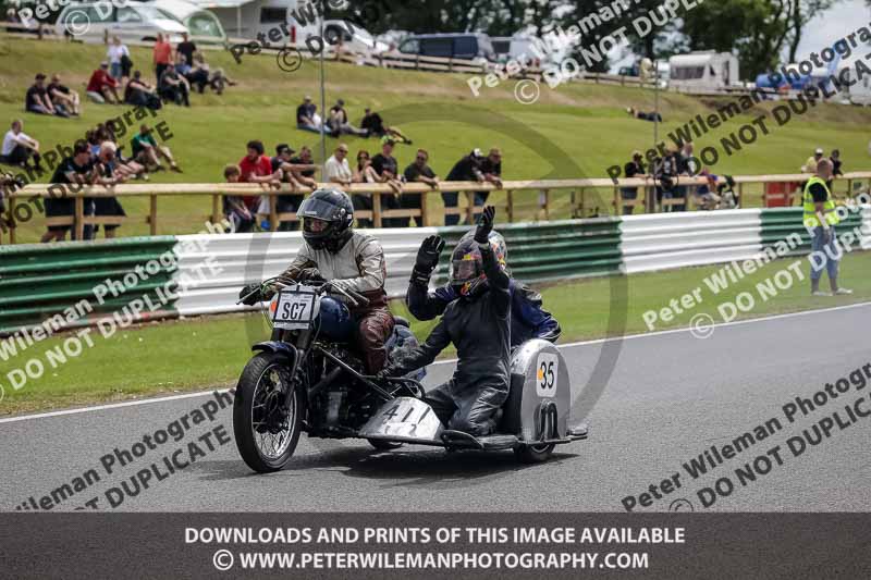 Vintage motorcycle club;eventdigitalimages;mallory park;mallory park trackday photographs;no limits trackdays;peter wileman photography;trackday digital images;trackday photos;vmcc festival 1000 bikes photographs